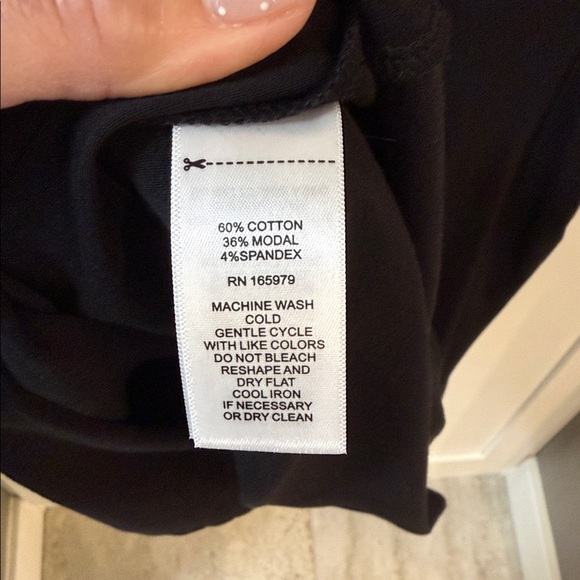 Cable & Gauge Black Short Sleeve Top - Picture 7 of 7